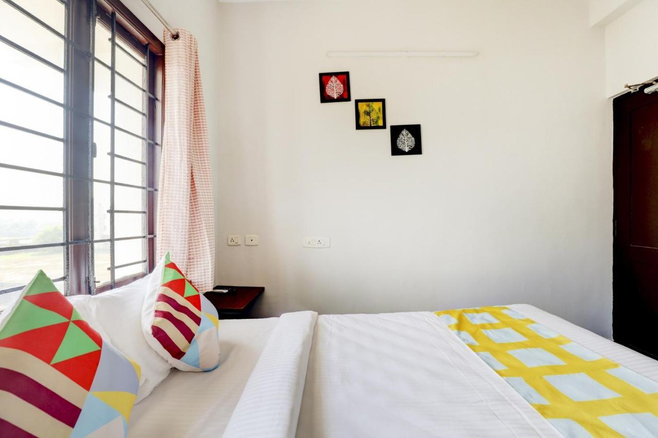 Oyo Home Fantasea Uthandi Near Juhu Beach Chennai Exterior foto